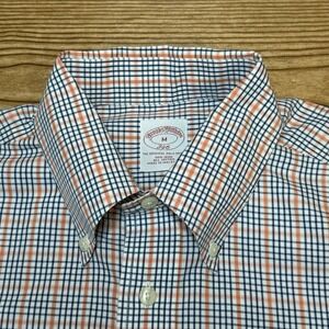 Brooks Brothers 346 Button Down Shirt Men's Medium Non-Iron Plaid Classic Casual